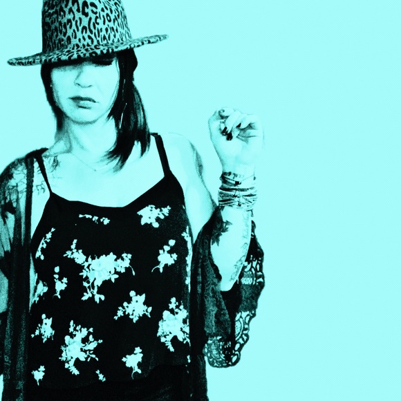 Leopard Print & Leather Strap Wide Brim Hat - Picture 2 of 8